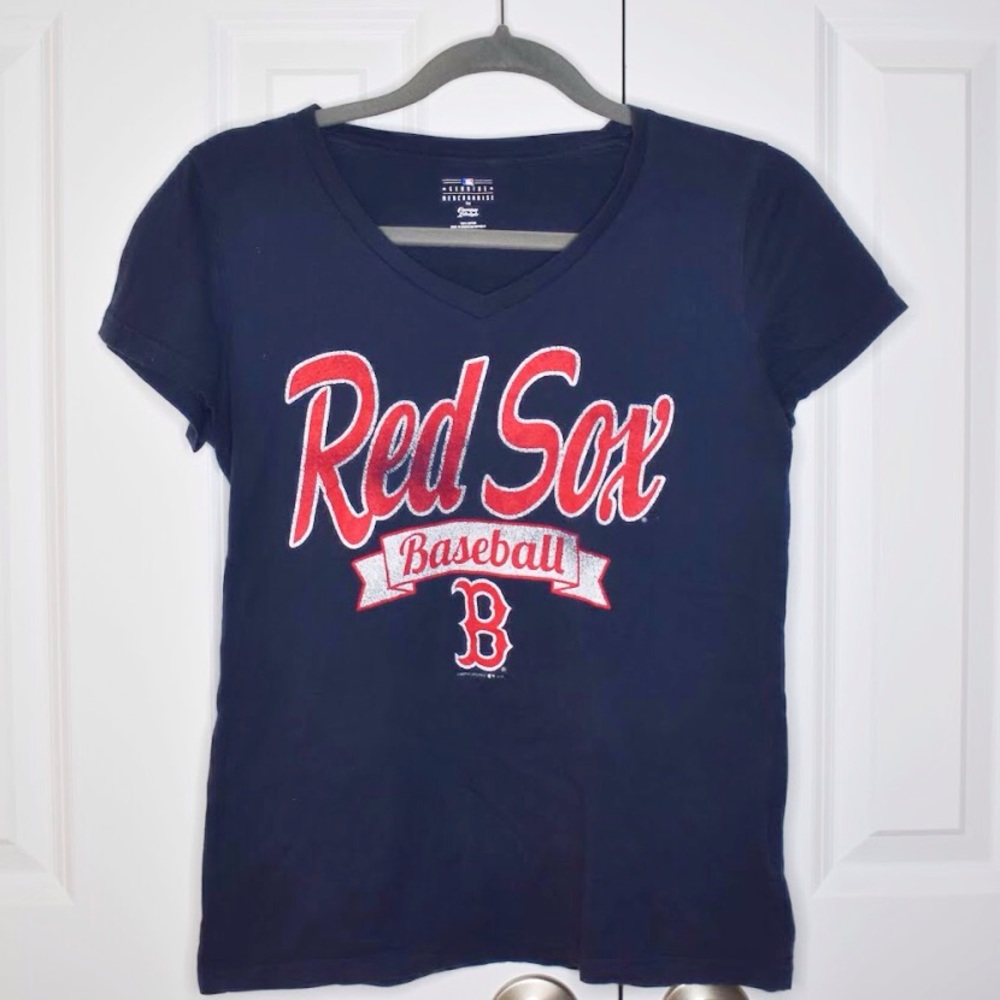 Red Sox  vintage look V neck T-shirt